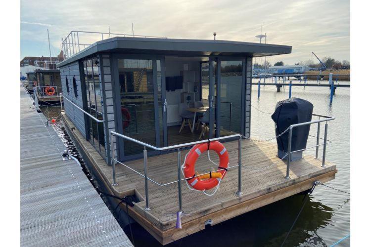 Hausboot Fjord Vela Mit Biosauna In Barth Exterior foto