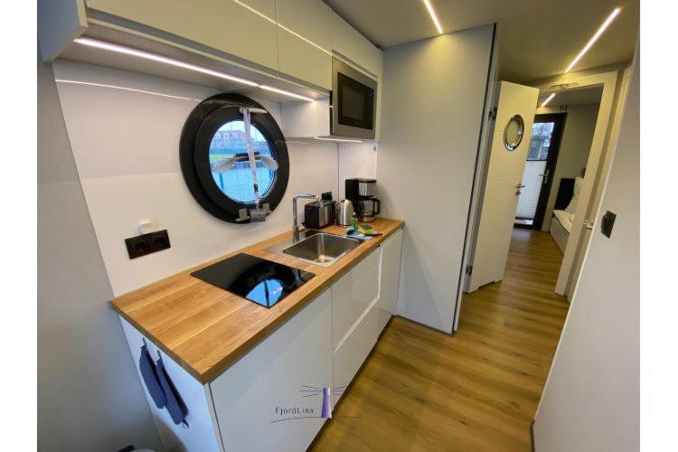 Hausboot Fjord Vela Mit Biosauna In Barth Exterior foto
